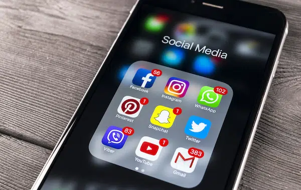 Snapchat Social Media Platform  Why Simplicity is the Way Forward